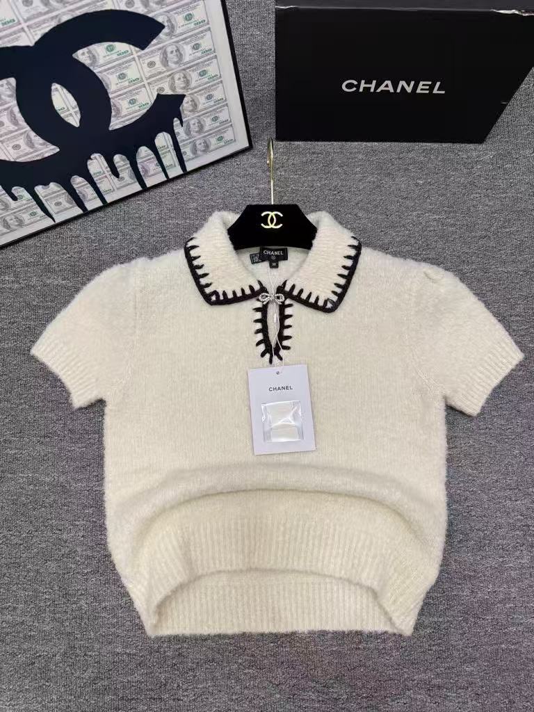 Autumn/Winter New Ski Collection Bow-Tie Collar Color-Blocked Knit Short-Sleeve T-Shirt