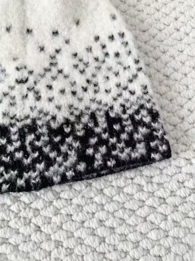 Skiing series knitted cashmere hat