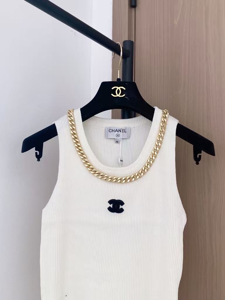 26NEW Knitted vest