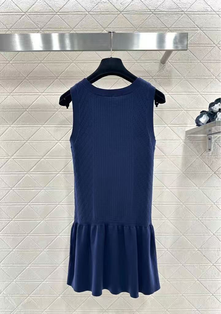 26NEW Camellia Knitted Vest Dress