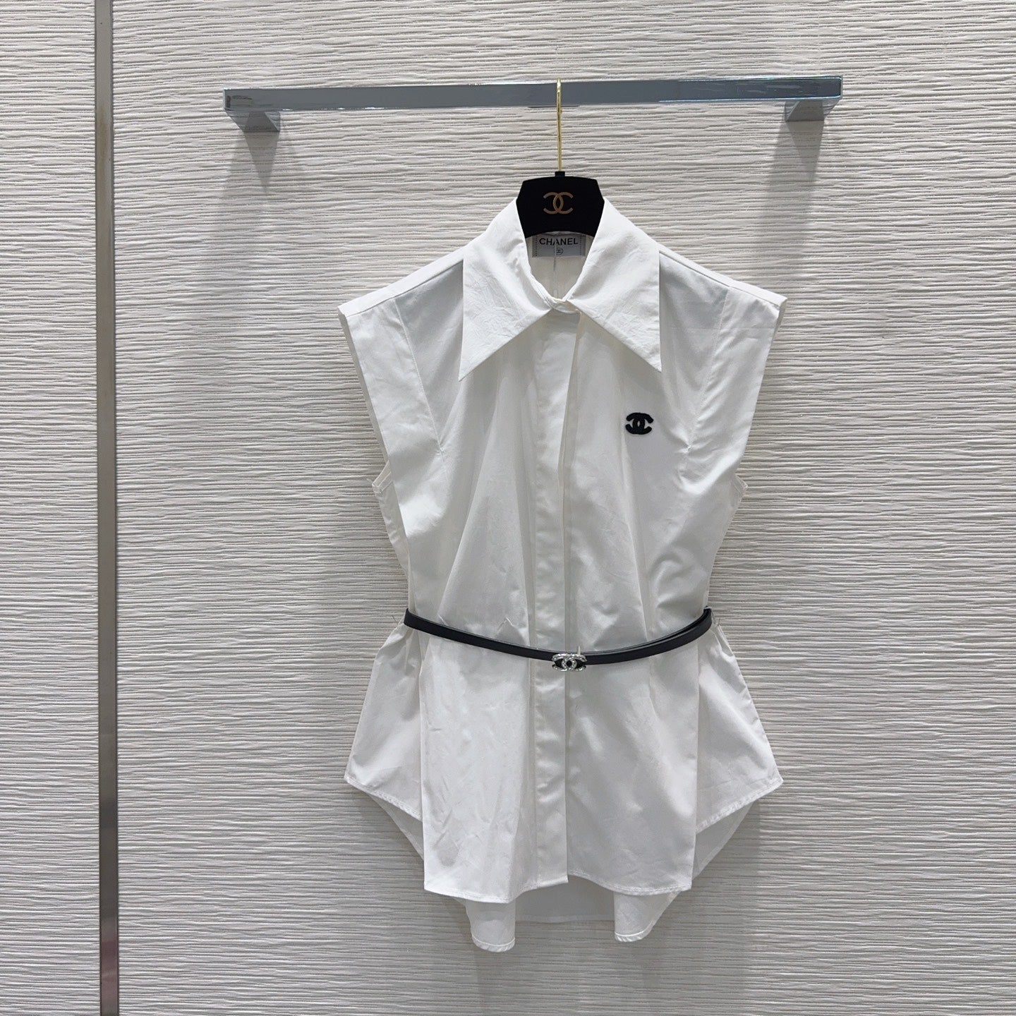 New three-dimensional cut shirt