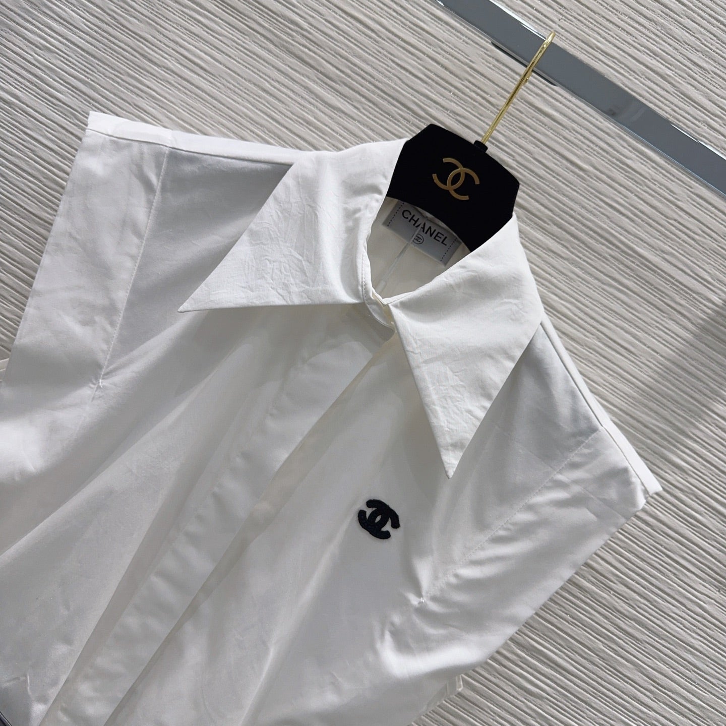 New three-dimensional cut shirt