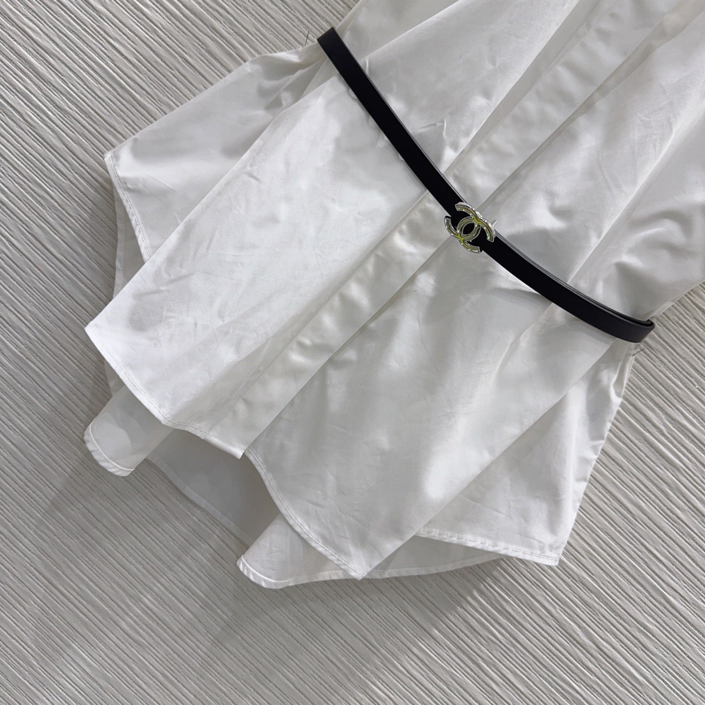 New three-dimensional cut shirt