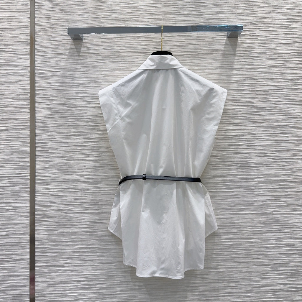 New three-dimensional cut shirt