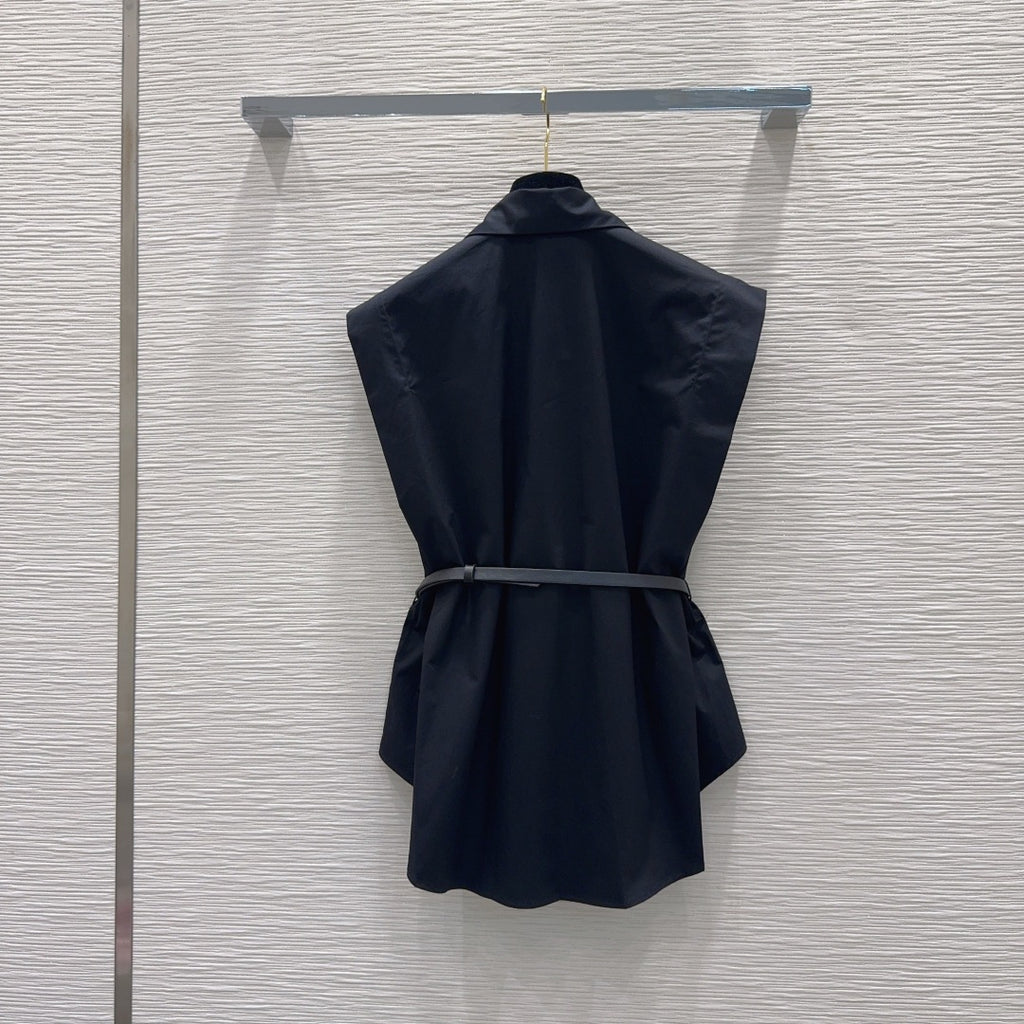 New three-dimensional cut shirt