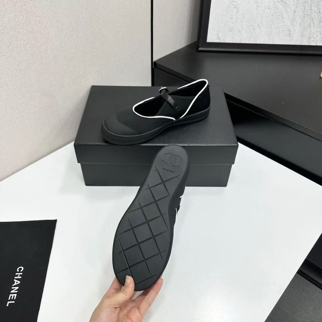 26 New Versatile Shoes