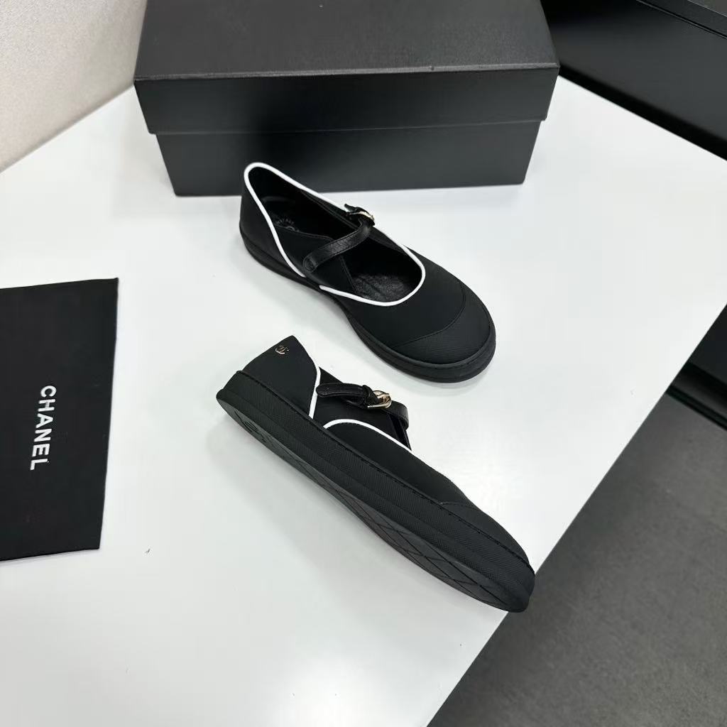 26 New Versatile Shoes