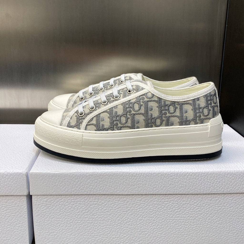 25FW NEW Embroidered Canvas Shoes