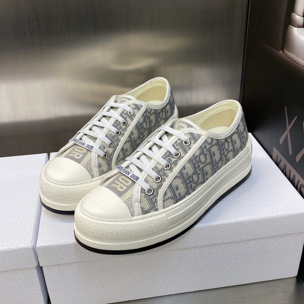 25FW NEW Embroidered Canvas Shoes