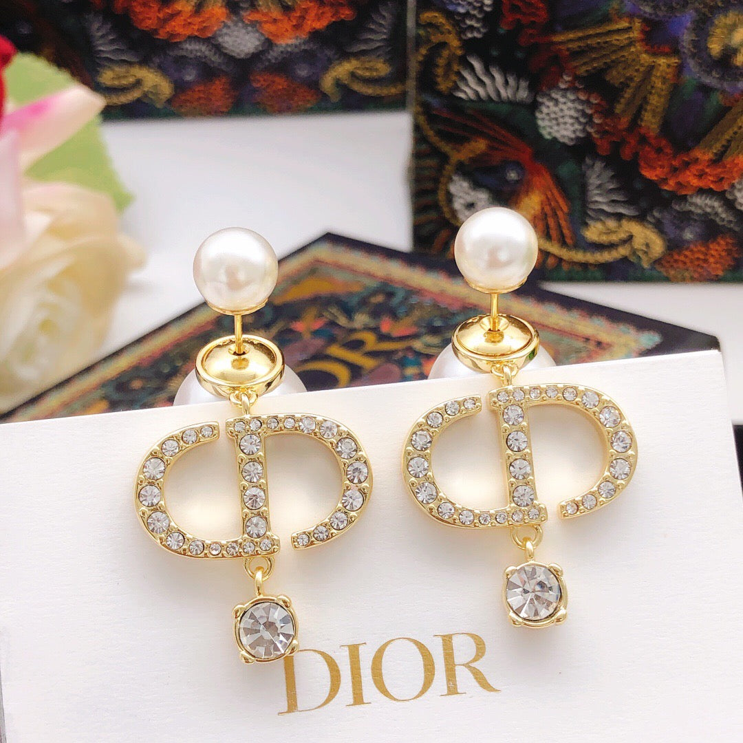 25FW NEW Pearl Stud Earrings with Dangling Diamonds