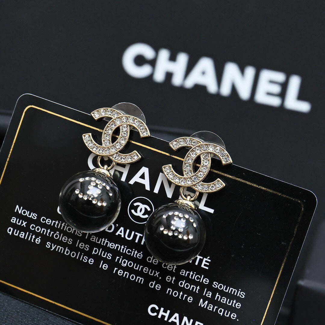 25FW NEW Glass Bead Earrings