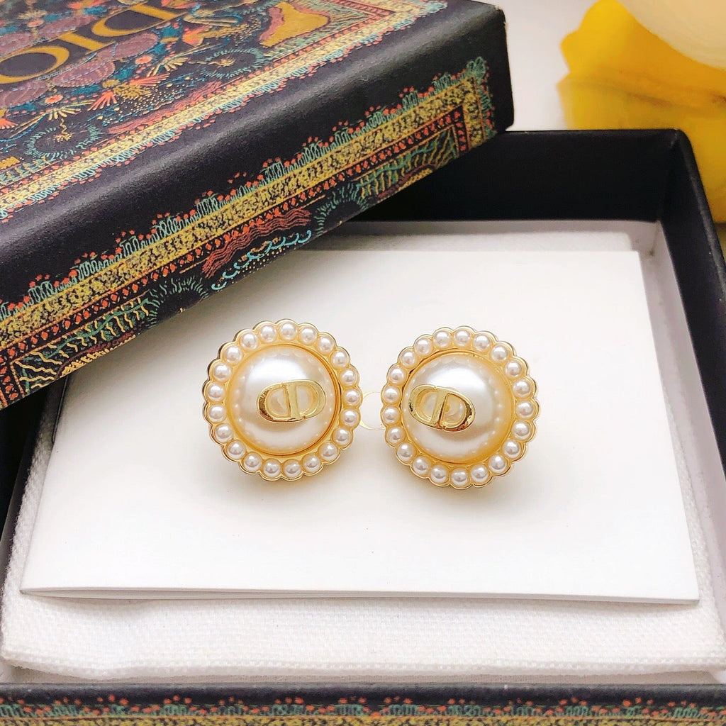 25FW NEW Versatile Must-Have Earrings
