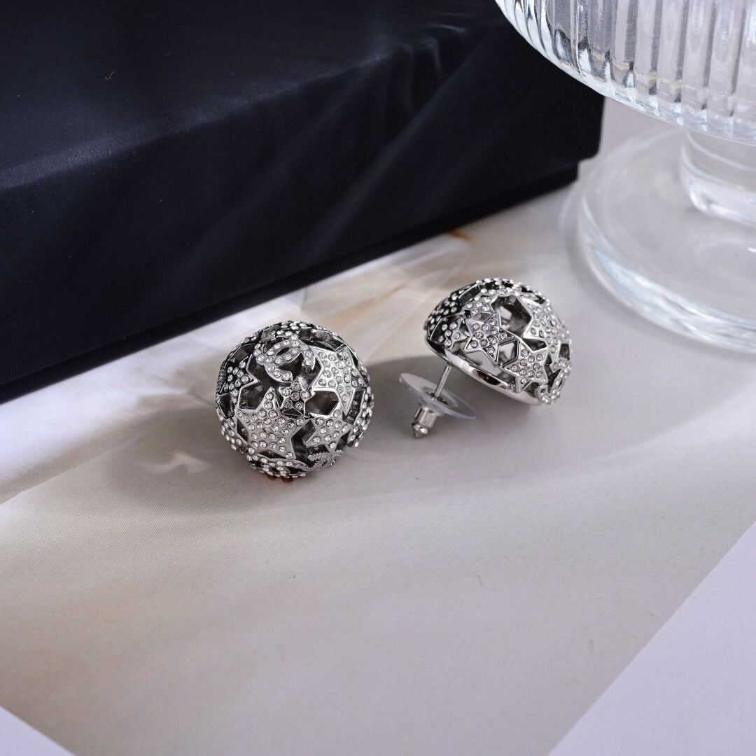 25FW NEW Elegant and Stylish Earrings